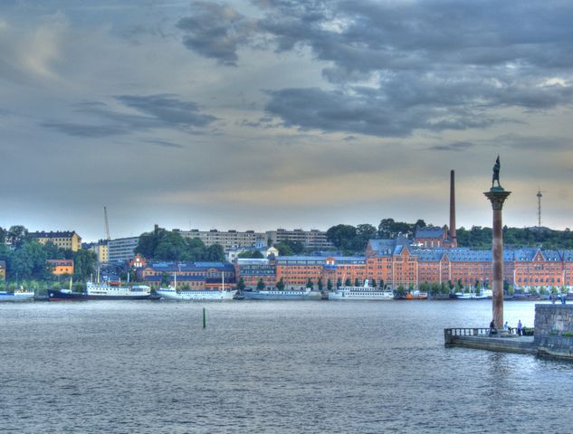 DSCF5439_EV_+2_0_-2_-1_+1_ShiftN [640x480].jpg